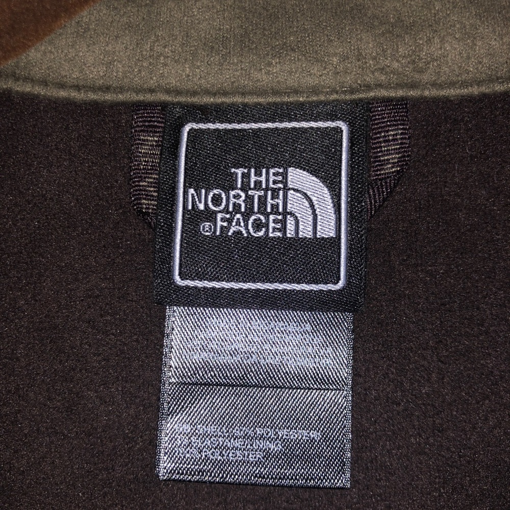 The North Face Women’s Shell Jacket - Picture 3 of 4